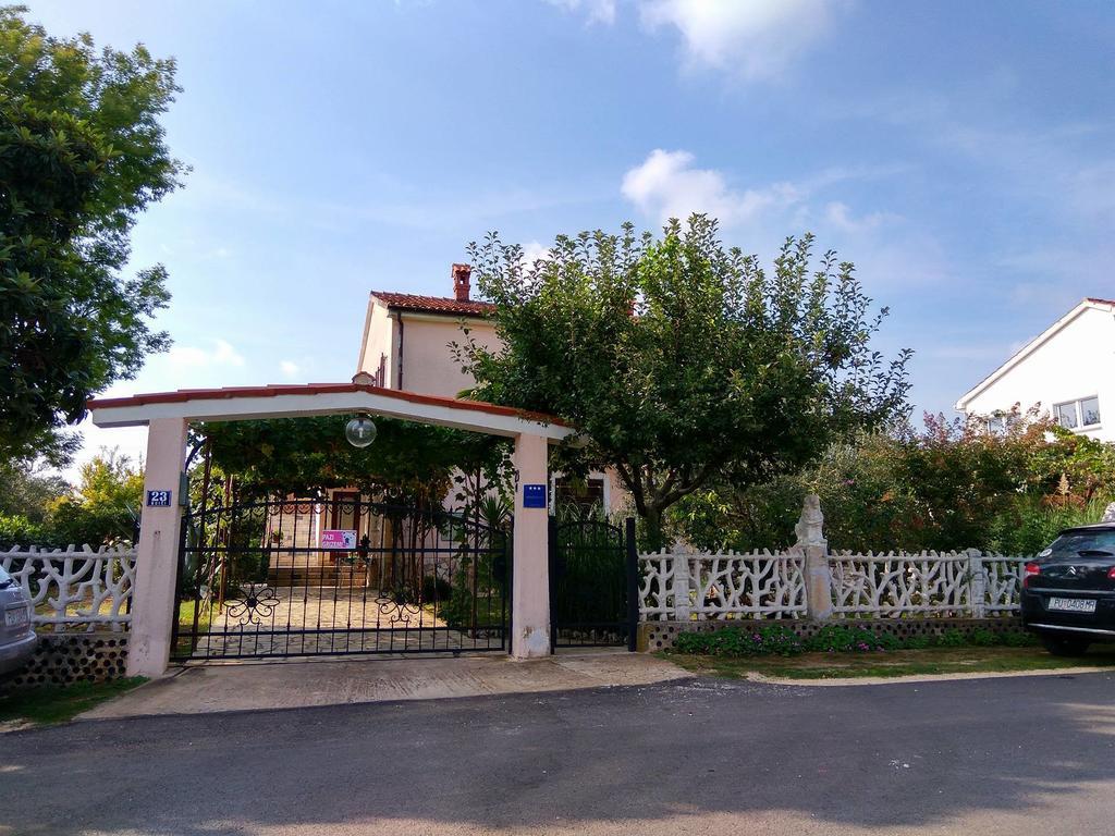 Apartment Gracijana Пореч Екстер'єр фото